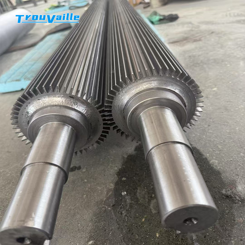 Embossing roller